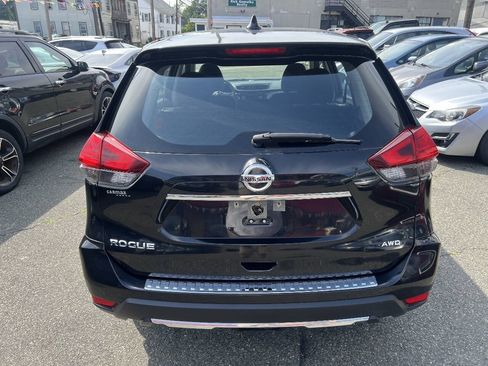 Used 2017 Nissan Rogue S AWD/4WD image 7