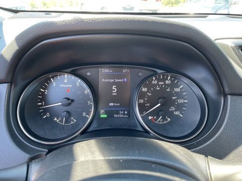 Used 2018 Nissan Rogue S image 20