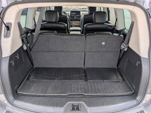 Used 2023 Nissan Armada SL w/ Captain's Chairs Package image 14