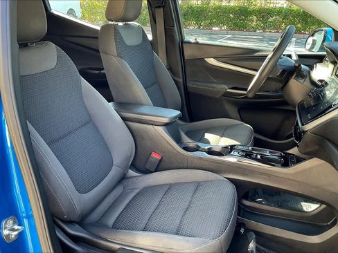 Certified 2023 Chevrolet Bolt EUV LT FWD image 7
