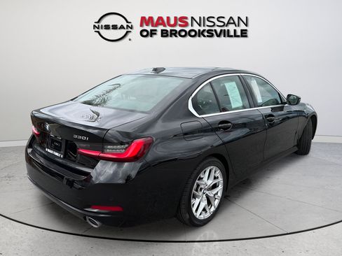 Used 2025 BMW 330i Sedan RWD image 8