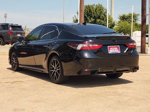 Used 2023 Toyota Camry SE w/ Protection Package (Q2) (TMS) FWD image 4