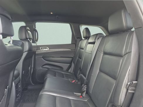 Used 2018 Jeep Grand Cherokee Limited AWD/4WD image 24