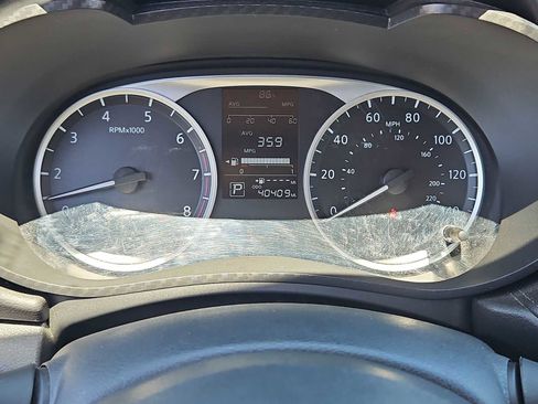 Used 2024 Nissan Versa S FWD image 32