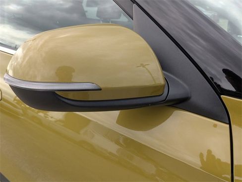 Used 2024 Kia Seltos SX w/ SX Sunroof Package image 12