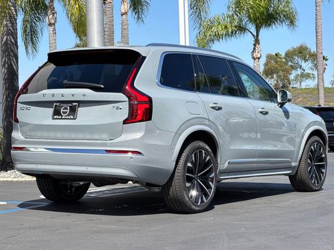 New 2026 Volvo XC90 T8 Plus AWD/4WD image 5