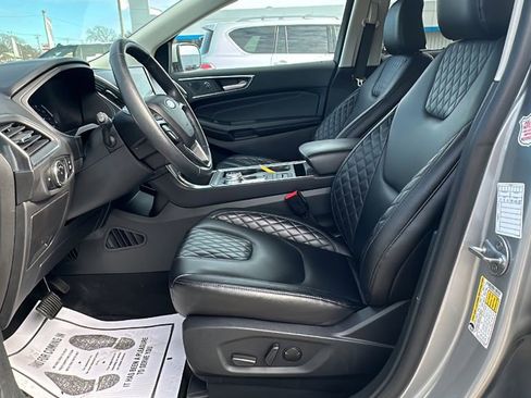 Used 2024 Ford Edge Titanium image 10