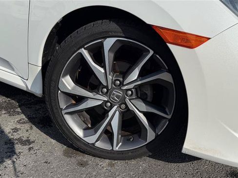 Used 2020 Honda Civic Touring image 15