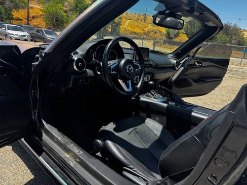 Used 2016 MAZDA MX-5 Miata Grand Touring RWD image 8
