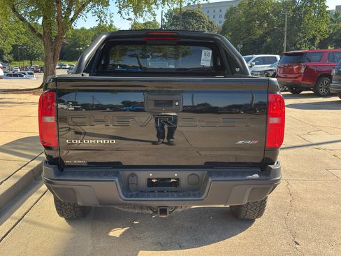 Used 2021 Chevrolet Colorado ZR2 w/ ZR2 Midnight Special Edition AWD/4WD image 6