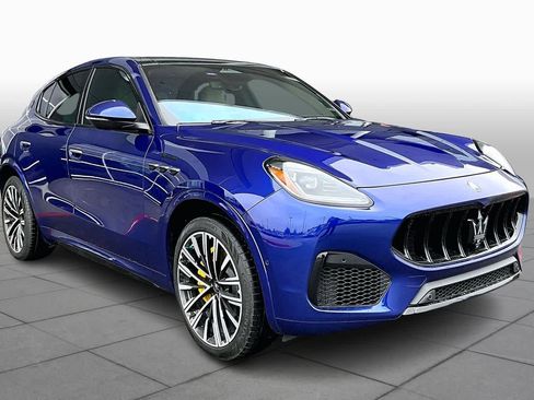 Used 2024 Maserati Grecale Modena image 2