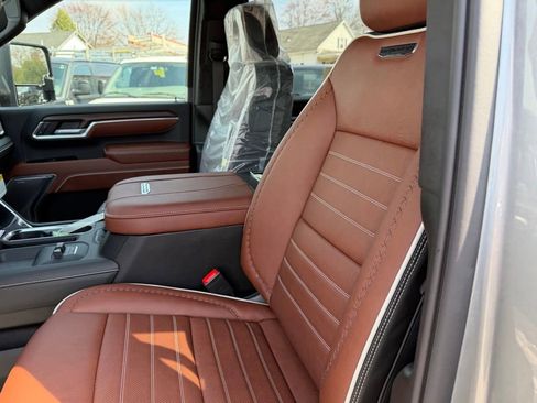 New 2026 GMC Sierra 3500 Denali Ultimate image 16