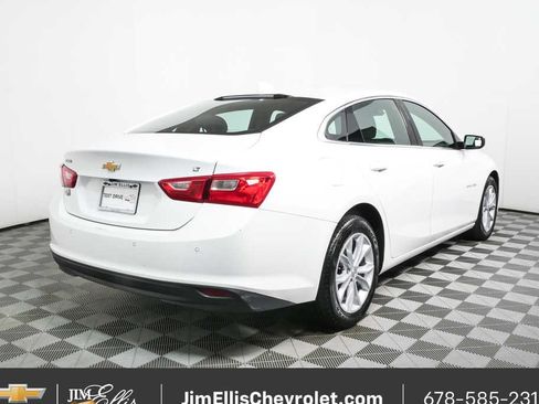 Used 2025 Chevrolet Malibu LT FWD image 3