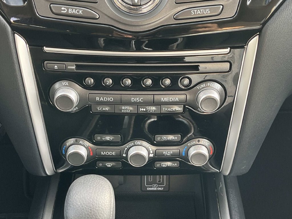 Used 2020 Nissan Pathfinder S FWD image 13