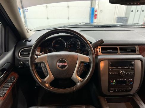 Used 2011 GMC Yukon SLT AWD/4WD image 11