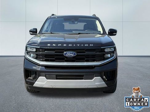 Used 2025 Ford Expedition Platinum AWD/4WD image 5
