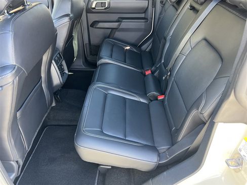 New 2025 Ford Bronco Outer Banks AWD/4WD image 17