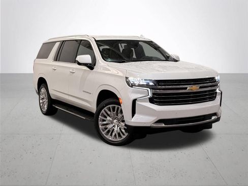 Used 2023 Chevrolet Suburban LT w/ Max Trailering Package AWD/4WD image 7