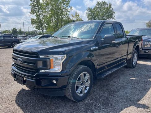 Used 2018 Ford F150 XLT w/ Equipment Group 302A Luxury AWD/4WD image 2