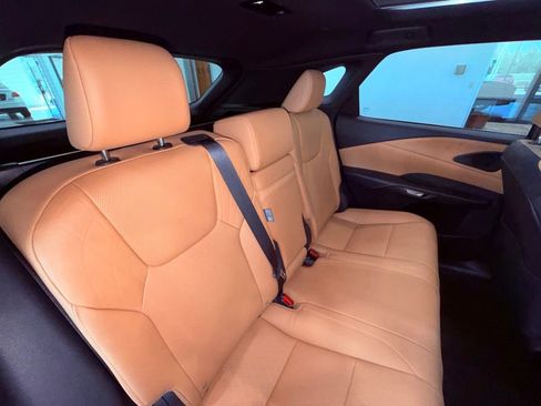Used 2023 Lexus RX 350 Premium Plus w/ Cold Area Package FWD image 18