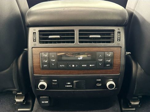 Used 2016 Toyota Land Cruiser image 33