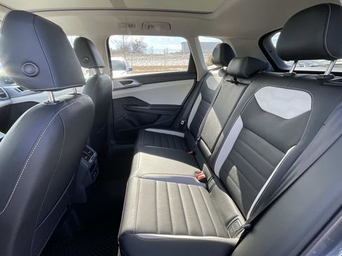 New 2026 Volkswagen Taos SEL AWD/4WD image 12