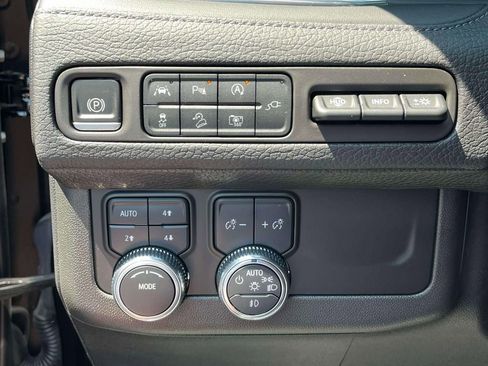 Certified 2022 GMC Yukon Denali AWD/4WD image 31