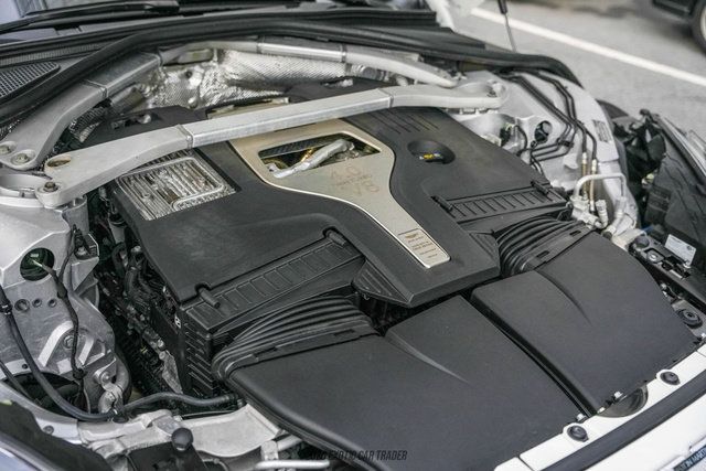 Used 2021 Aston Martin DBX AWD/4WD image 17