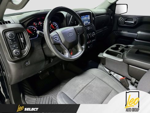 Used 2020 Chevrolet Silverado 1500 Custom Trail Boss w/ Custom Convenience Package AWD/4WD image 13