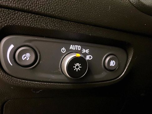 Used 2021 Buick Encore GX Select image 30