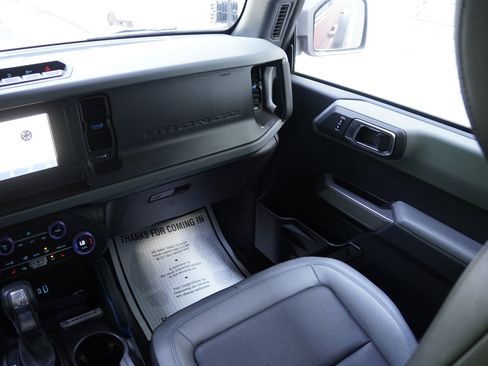 Used 2023 Ford Bronco Black Diamond w/ Sasquatch Package AWD/4WD image 23