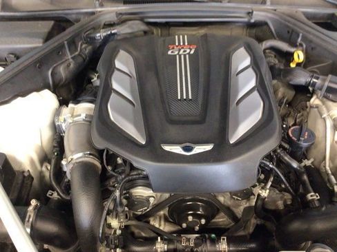 Used 2017 Genesis G90 3.3T Premium RWD image 29