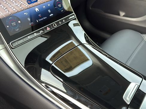 New 2025 Mercedes-Benz GLC 350e 4MATIC image 21