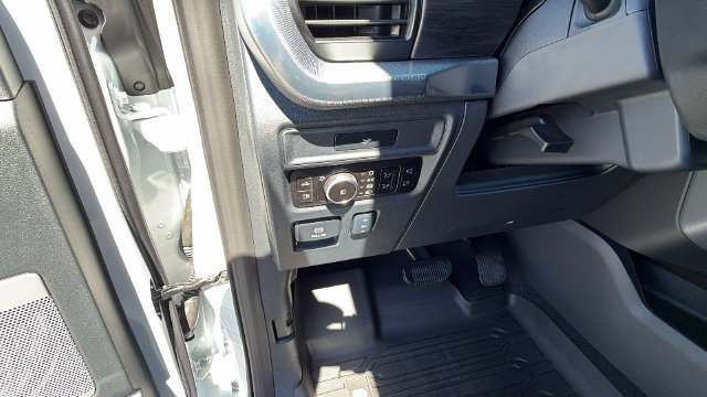 New 2026 Ford F150 Lariat w/ Equipment Group 501A Mid AWD/4WD image 33