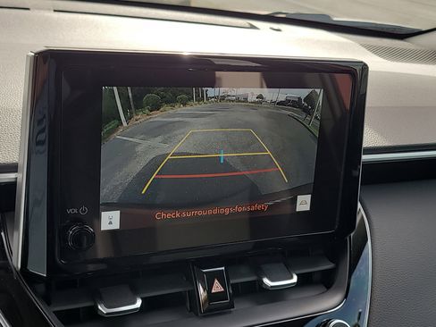 Certified 2024 Toyota Corolla Cross XLE w/ Convenience Package FWD image 26