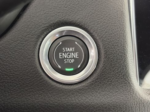 Certified 2023 Cadillac XT4 Sport AWD/4WD image 34