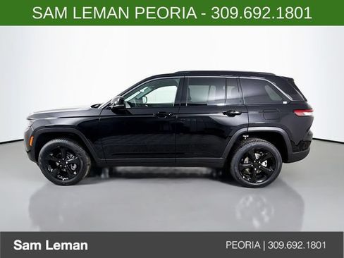 New 2026 Jeep Grand Cherokee Limited w/ Limited Altitude Package AWD/4WD image 4
