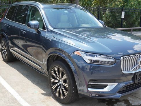 Used 2023 Volvo XC90 B6 Plus w/ Protection Package Premier AWD/4WD image 3