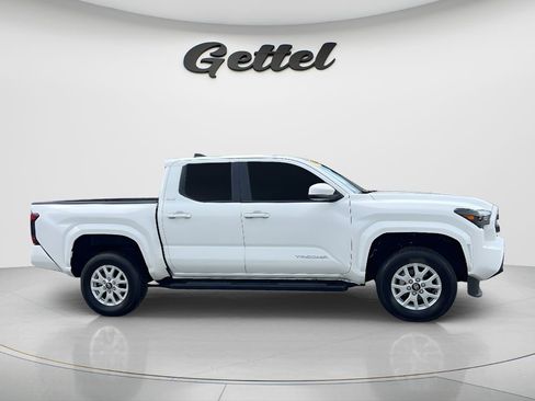 Used 2024 Toyota Tacoma SR5 RWD image 4