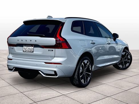 Used 2026 Volvo XC60 B5 Plus w/ Climate Package AWD/4WD image 16