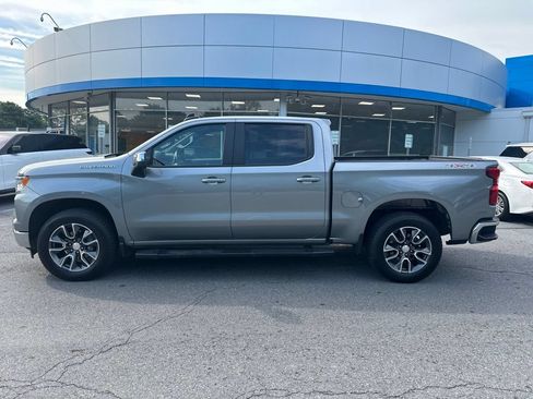 Used 2023 Chevrolet Silverado 1500 LT AWD/4WD image 8