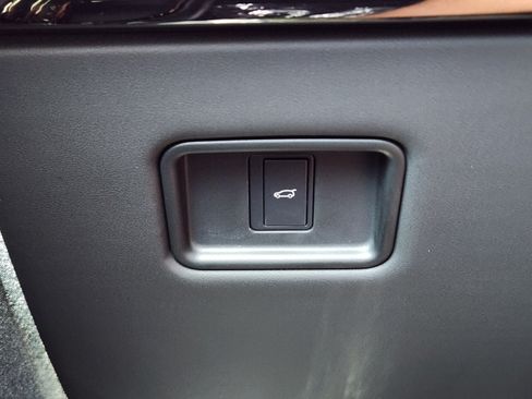 Certified 2025 Land Rover Range Rover Sport Dynamic SE AWD/4WD image 17
