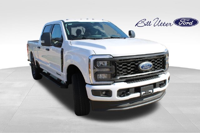New 2026 Ford F250 XL w/ STX Appearance Package AWD/4WD image 2