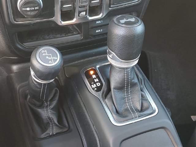 Used 2024 Jeep Wrangler Unlimited Sport AWD/4WD image 19