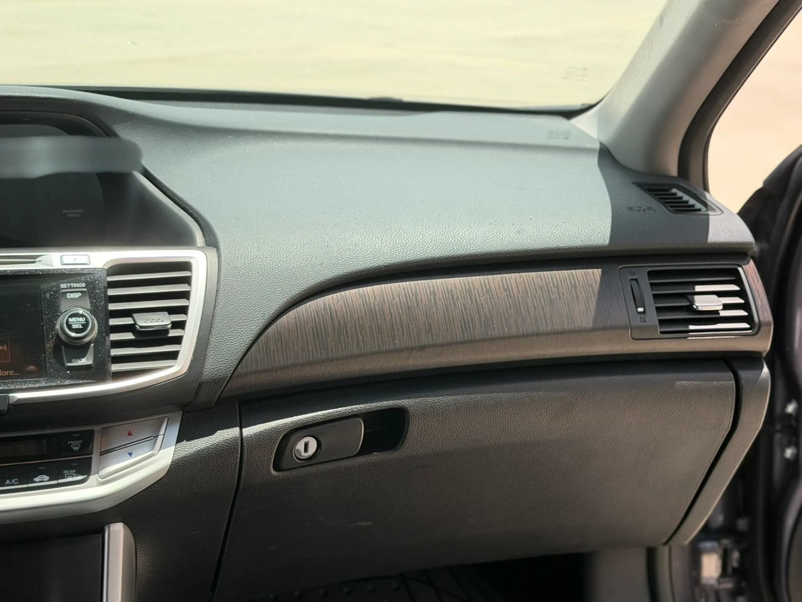 Used 2015 Honda Accord EX-L image 28