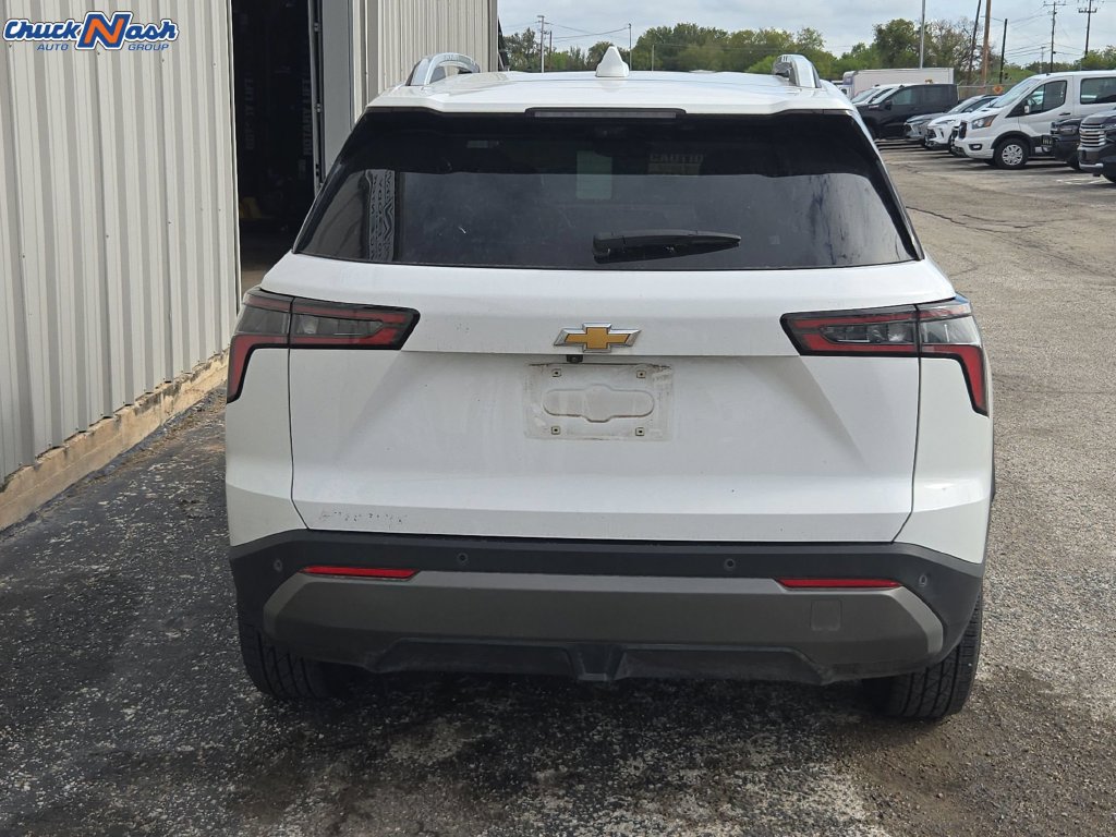 Used 2025 Chevrolet Equinox LT w/ Convenience Package II FWD image 5