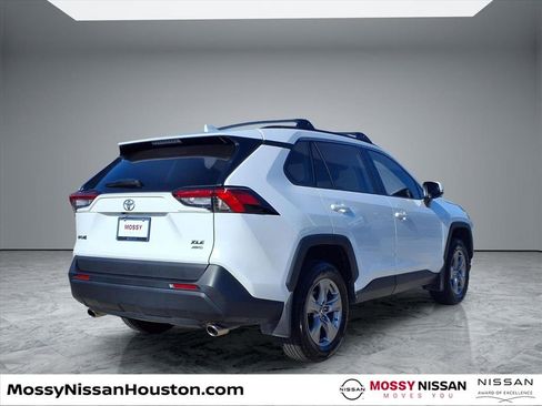 Used 2024 Toyota RAV4 XLE image 6