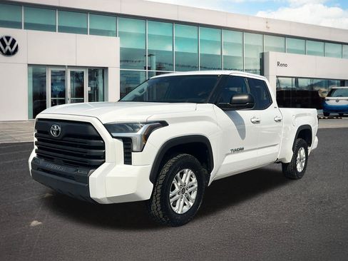 Used 2022 Toyota Tundra SR5 w/ SR5 Premium Package AWD/4WD image 1