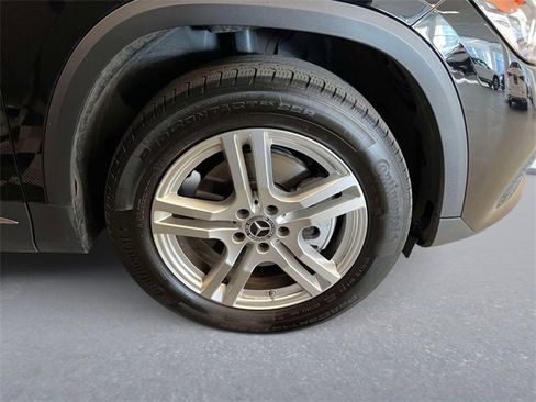 Certified 2022 Mercedes-Benz GLA 250 4MATIC image 8