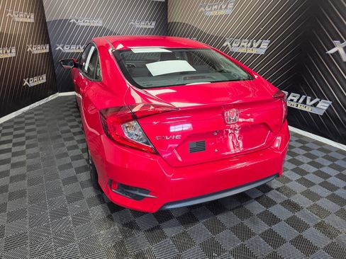Used 2016 Honda Civic EX image 10